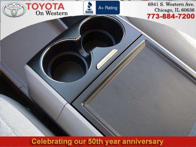 Toyota Sienna 2017 photo 17